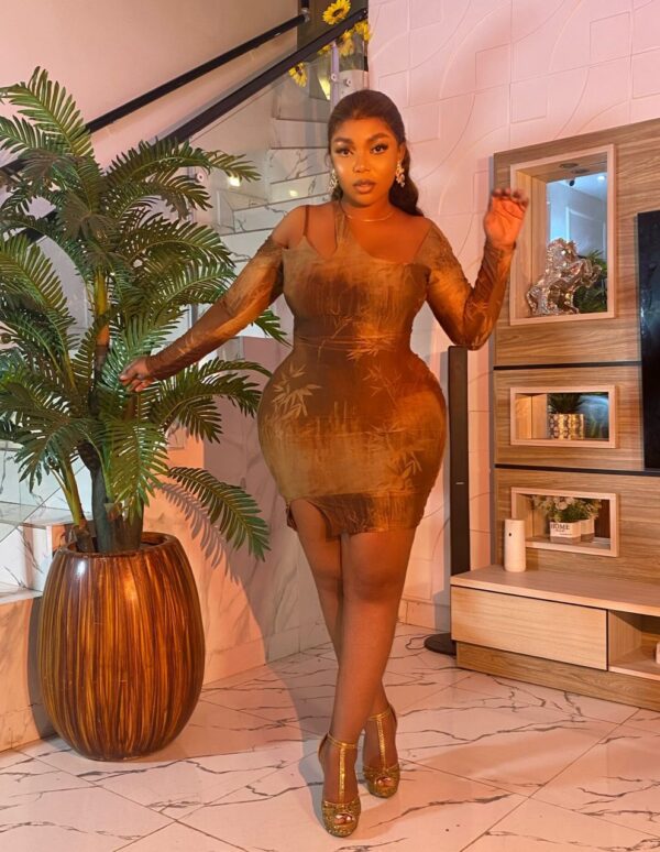 “Mild choc” dress
